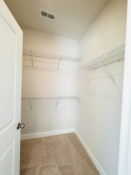 Master Bedroom Closet - 15313 Ballancroft Pky