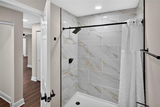 Building Photo - 5408 Marlwood Ct