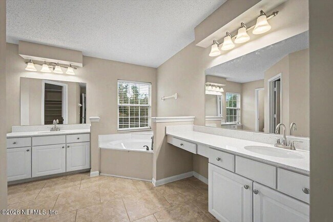 Building Photo - 133 Dragonfly Dr