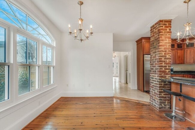 Building Photo - 204 Fauquier St