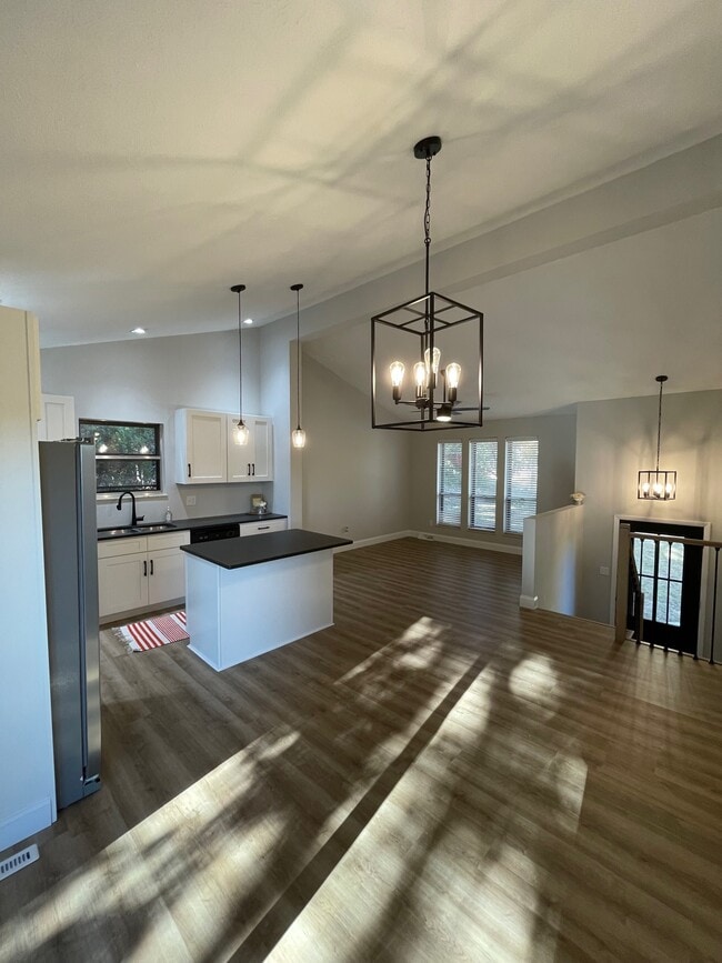 Building Photo - 6609 Northern Rd