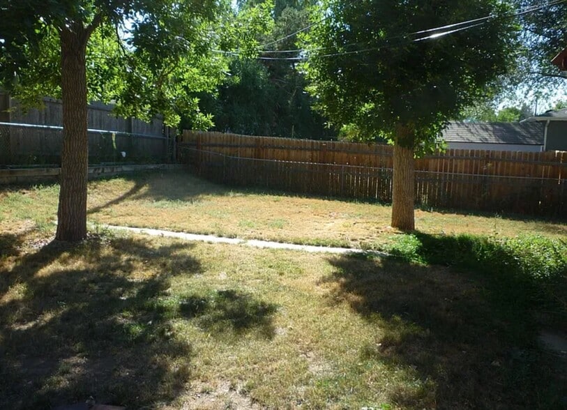 Building Photo - 6391 S Spotswood Cir