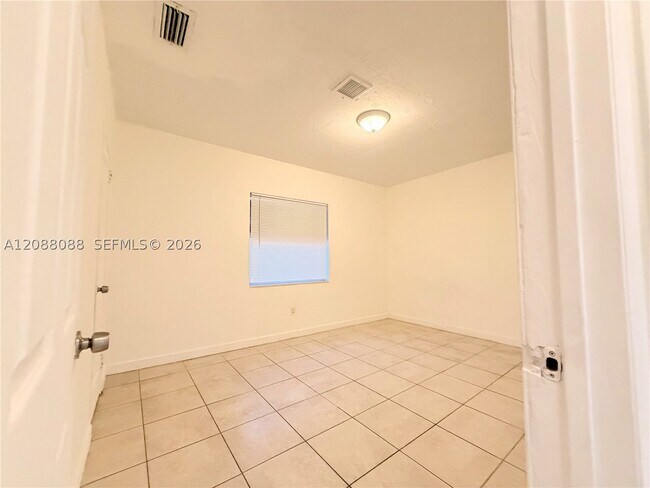 Building Photo - 2410 NW 34th St
