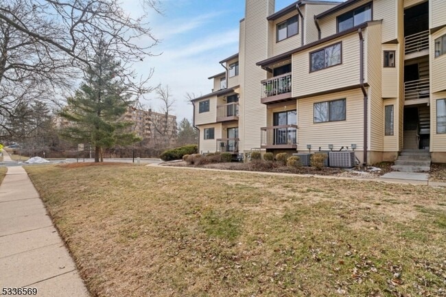 Building Photo - 3001 Revere Ct