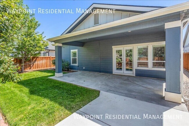 Building Photo - 10984 W Leilani Dr