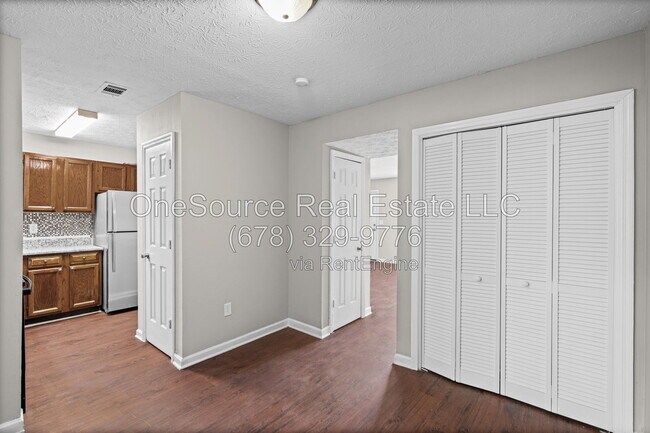 Building Photo - 5307 Stonebush Terrace