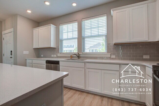 Building Photo - 117 Archdale St