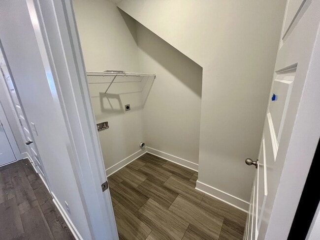 Building Photo - 2633 Unitas Dr