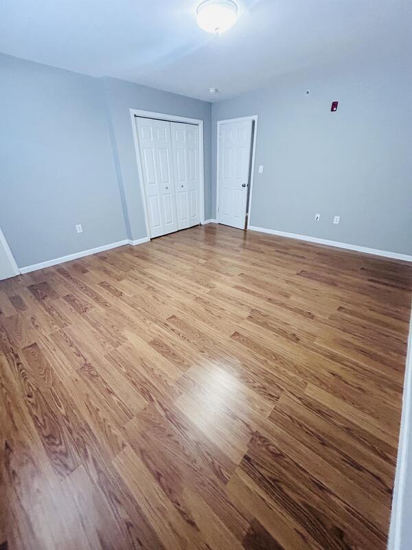 Building Photo - 5038 Spruce St
