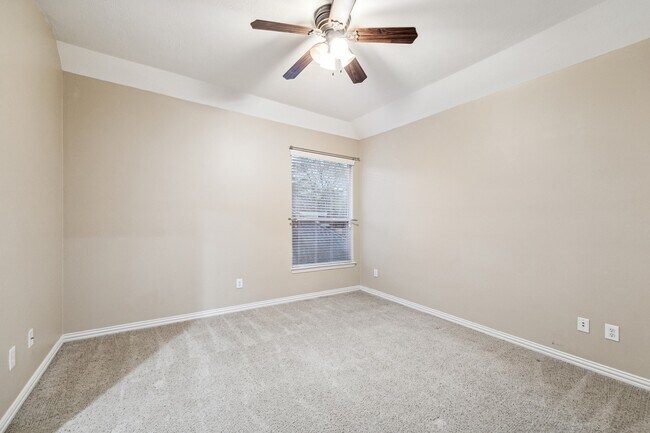 Building Photo - 46 Marquise Oaks Pl