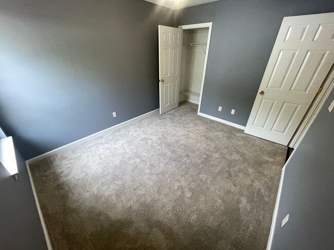 Building Photo - Cute Efficient Home For Rent Shelby County