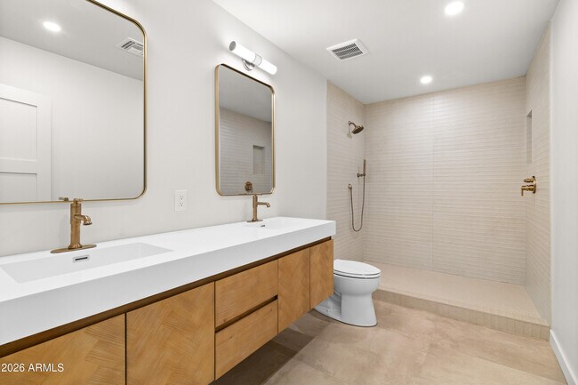 Building Photo - 10010 N 29th St
