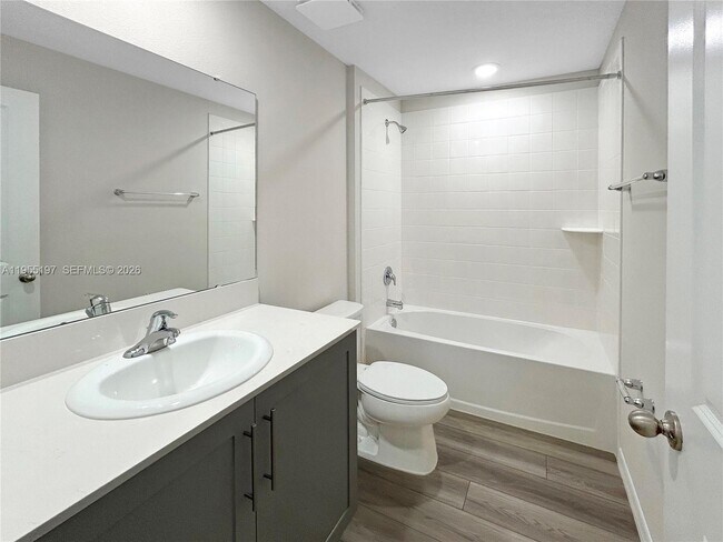 Building Photo - 2060 Stillview Pass