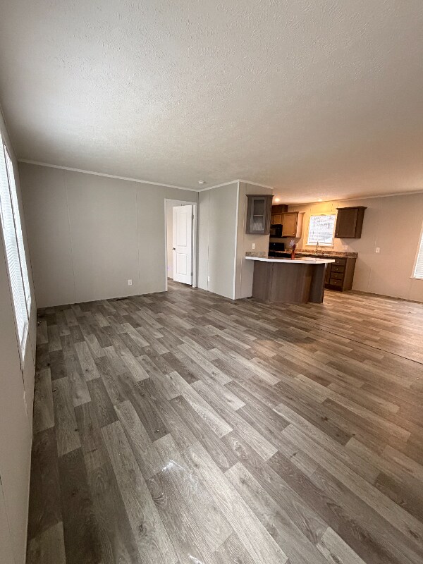 Building Photo - 197 Parker Lake Dr