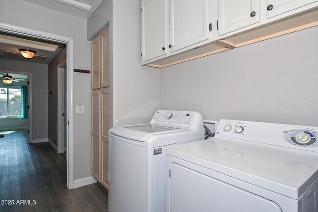 Building Photo - 18203 N 85th Dr