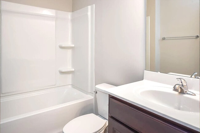 Building Photo - 1910 Pennypacker Ln