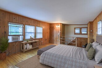 Building Photo - Adorable 2BR Carriage House Minutes from Downtown Mpls!