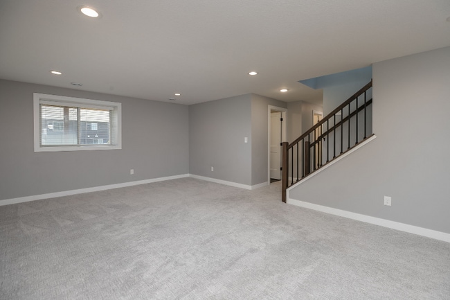 Building Photo - 3715 Fernwood Ln SW