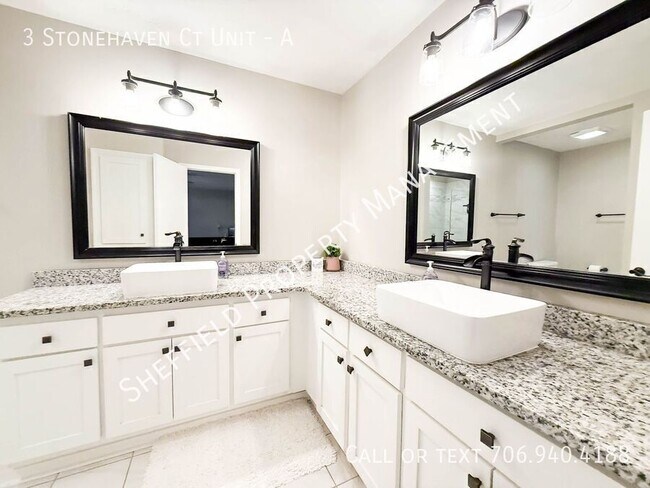 Building Photo - 3 Stonehaven Ct