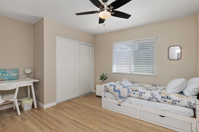 Building Photo - 1421 Dubuque St