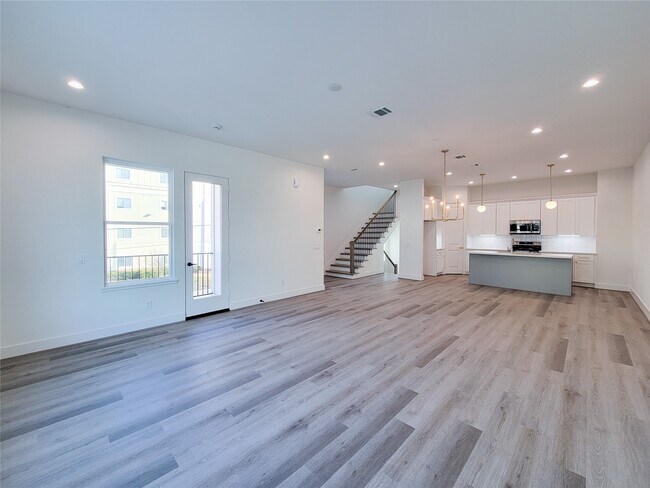 Building Photo - 7703 Earl Rudder Wy