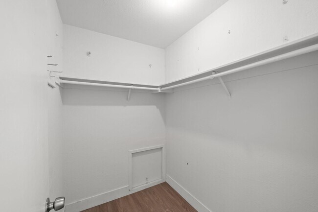 Building Photo - 882 Coral Ridge Cir