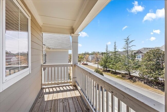 Building Photo - 869 Venture Way