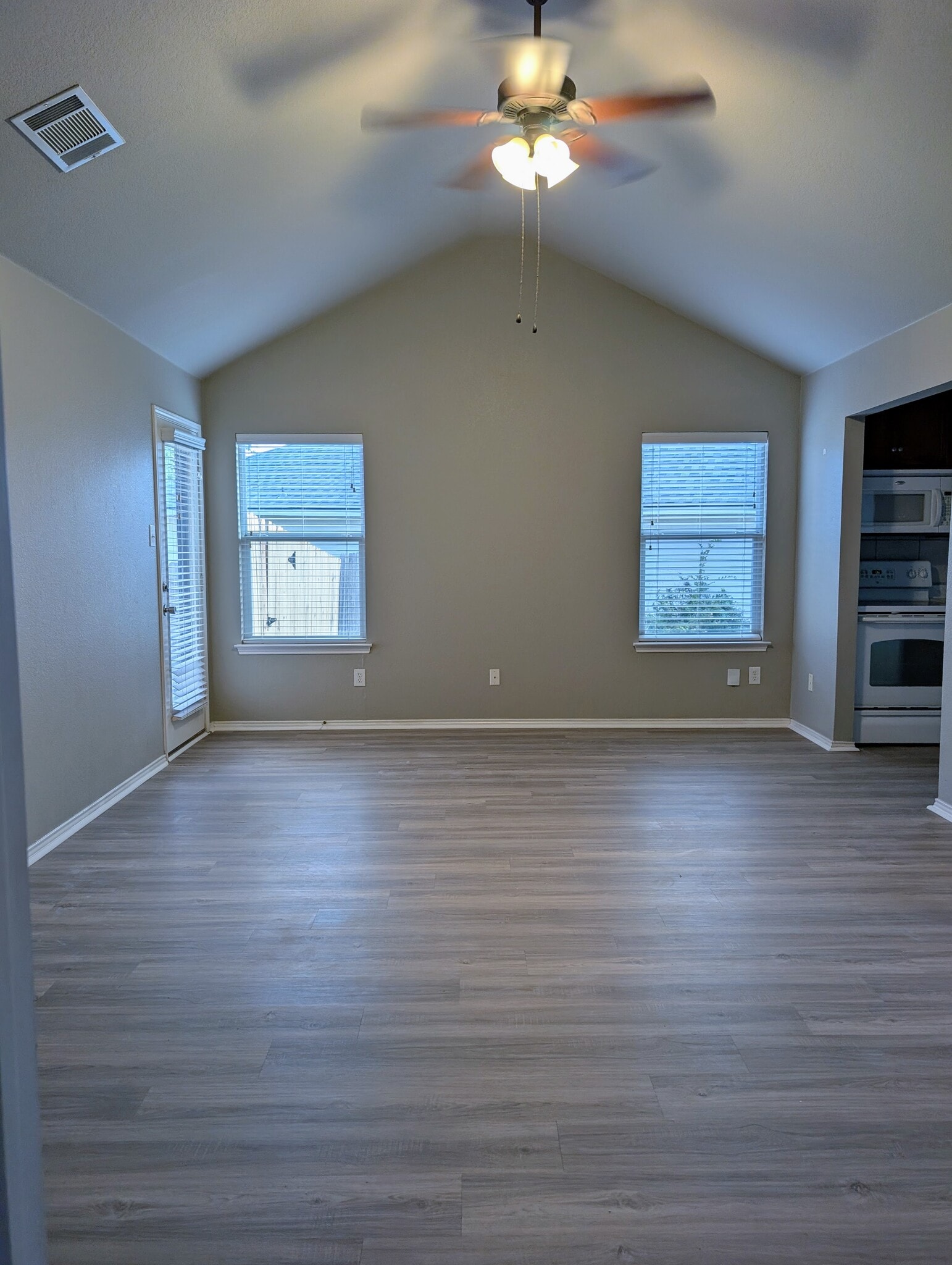 Living Room - 525 Oxford Loop