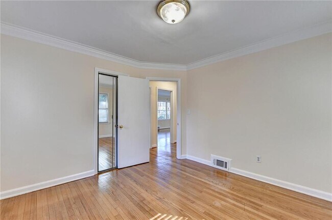 Building Photo - 4597 Briarcliff Rd NE