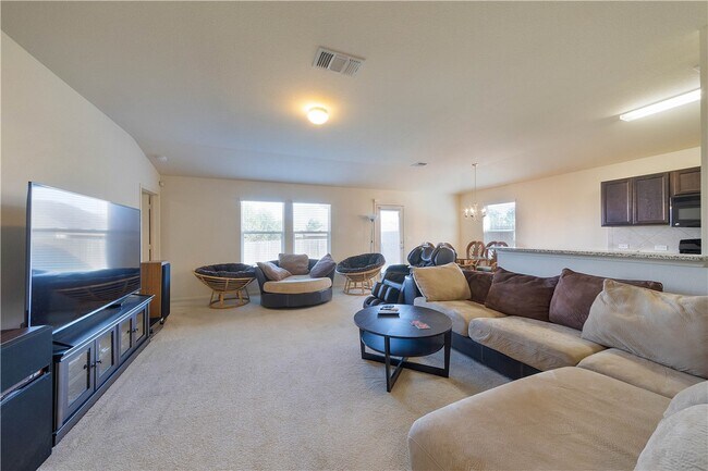 Building Photo - 18008 Ryegate Dr