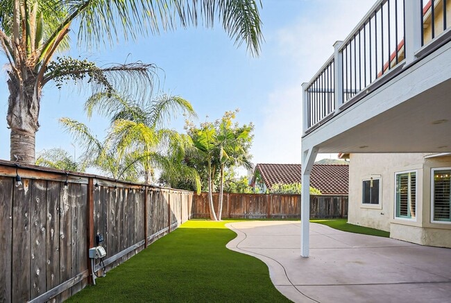 Building Photo - Exceptional Escondido Living — 4 Bed | 3 B...