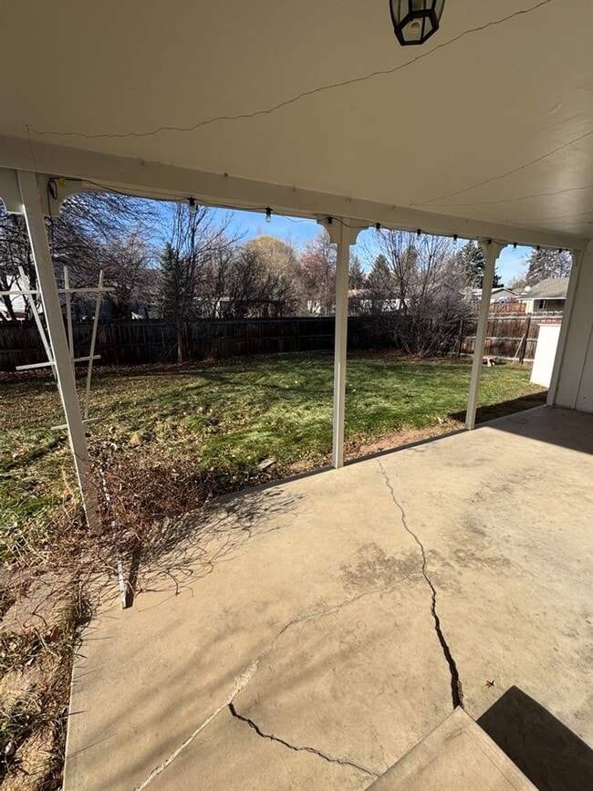 Building Photo - STUDENTS WELCOME! 5-Bedroom / 3-Bathroom Tri-Level Home Two Miles from CSU