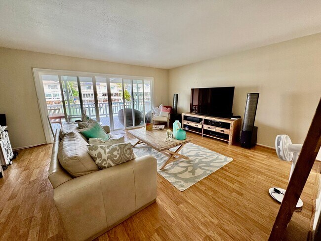 Building Photo - 3/2.5/2 Townhome located in Kuapa Isle, on...
