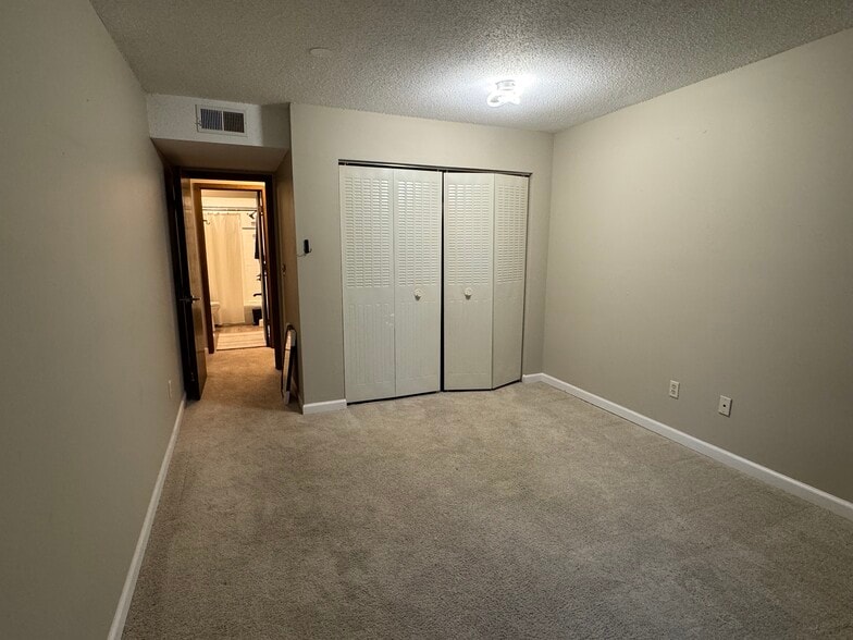 2nd bedroom - 7500 Cahill Rd