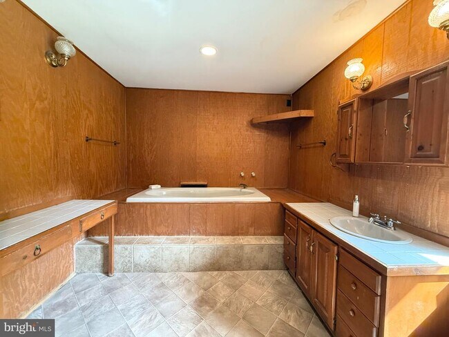 Building Photo - 11 Nighthawk Ln