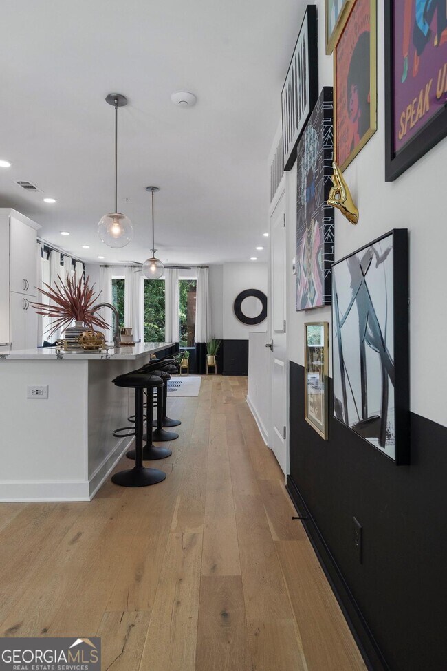 Building Photo - 371 Pratt Dr SE