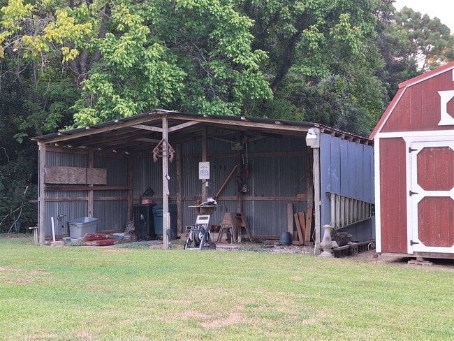 Building Photo - 119 County Rd 4534