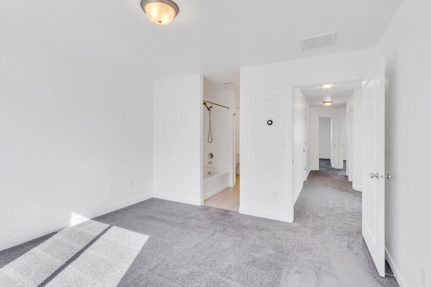 Building Photo - 15167 S Wild Horse Wy