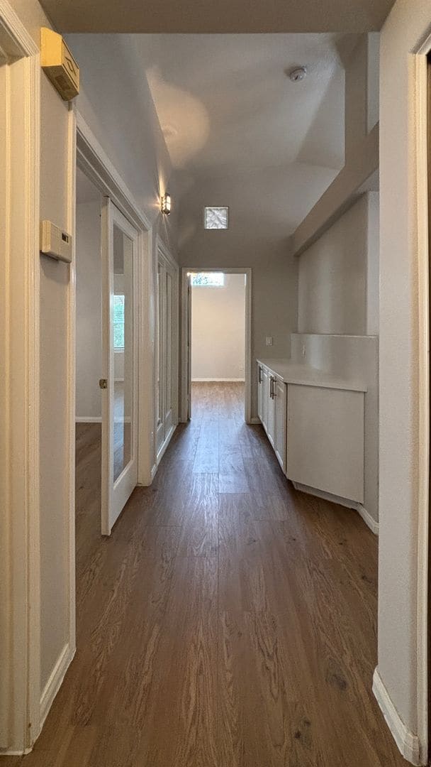 Building Photo - Single Story Summerlin Home with 3 Bedrooms! No Carpets. New Laminate Flooring. Cute backyard.