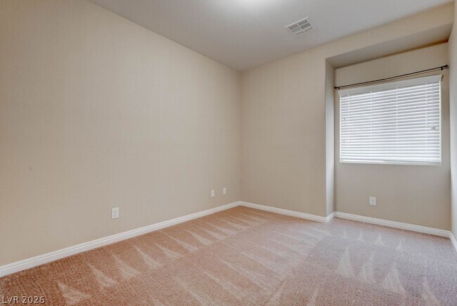 Building Photo - 1067 Fish Pond Ave