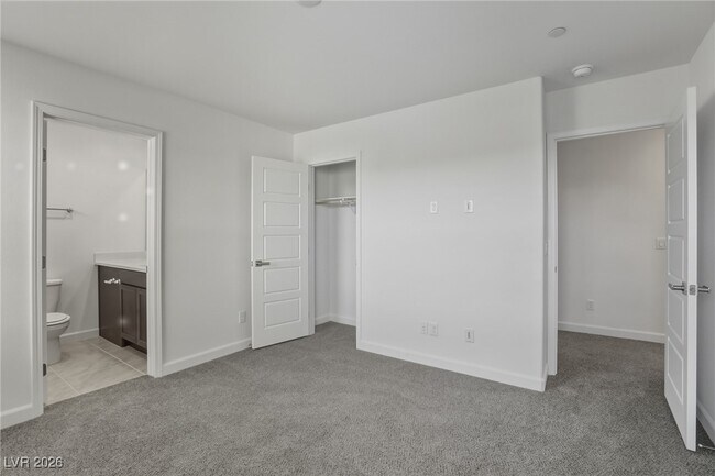 Building Photo - 4971 Aitana Ave