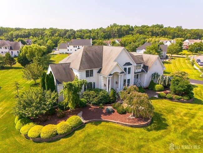 Building Photo - 19 Meadowlark Dr