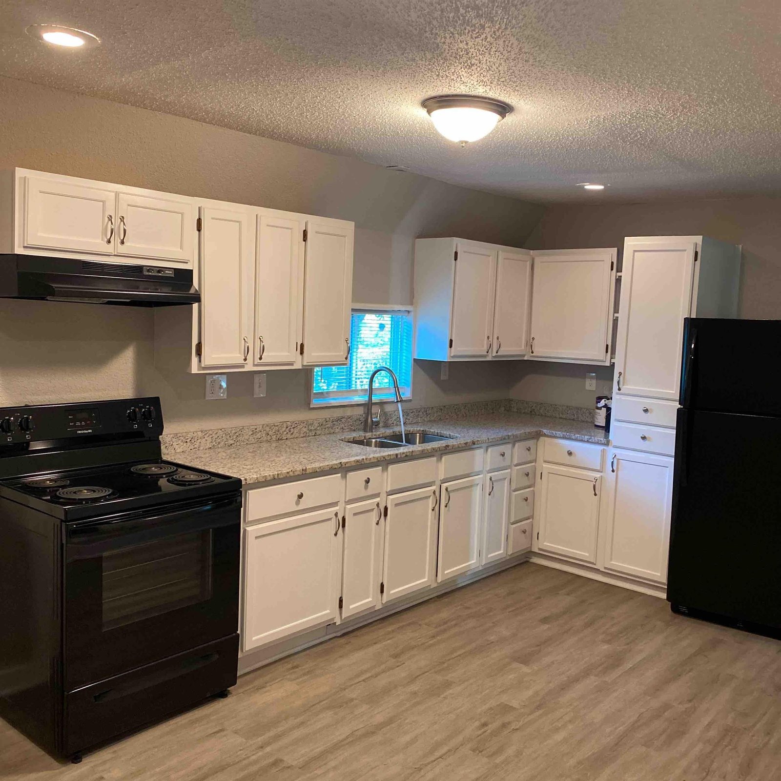 Building Photo - 111 Spruce Ave