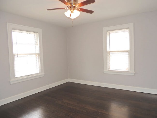 Building Photo - Updated 3 Bedroom - 1.5 Bathroom Cleveland...