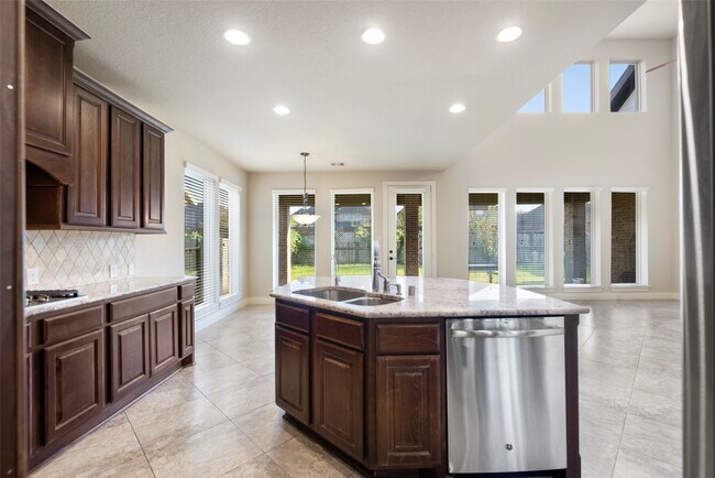Building Photo - 3819 May Ridge Ln