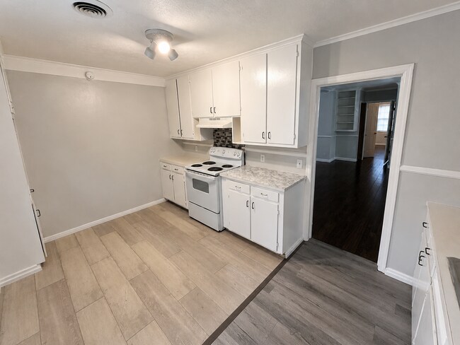 Building Photo - Beautiful 3BR Home in North Jackson | Move-In Ready & Great Location