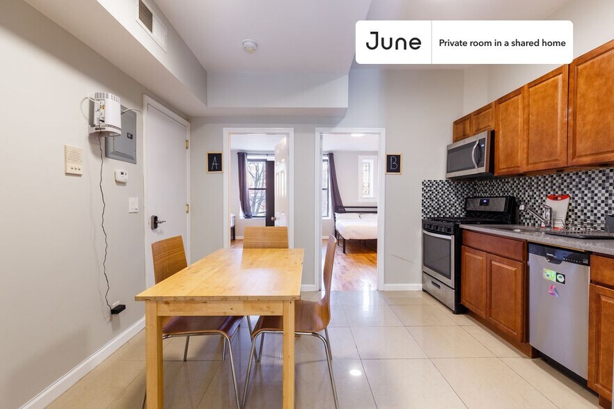 Building Photo - Room in Shared 4 bed/2 bath home in Prospect Lefferts Gardens