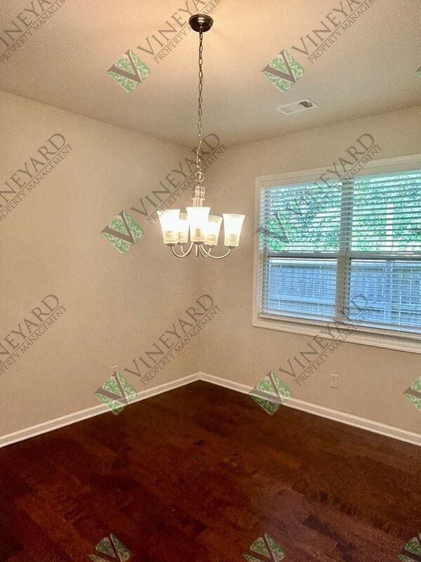 Building Photo - 401 Franklin Ln
