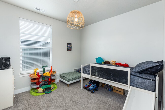 Building Photo - 14472 S Selvig Way