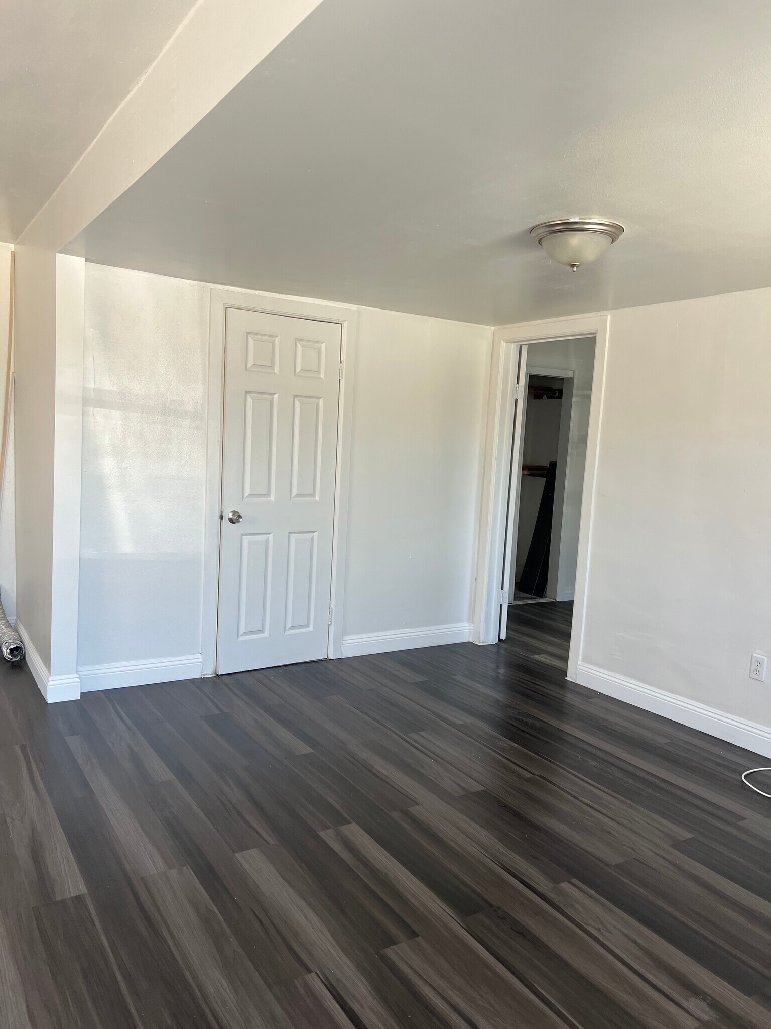 Building Photo - 5158 Wood Ave